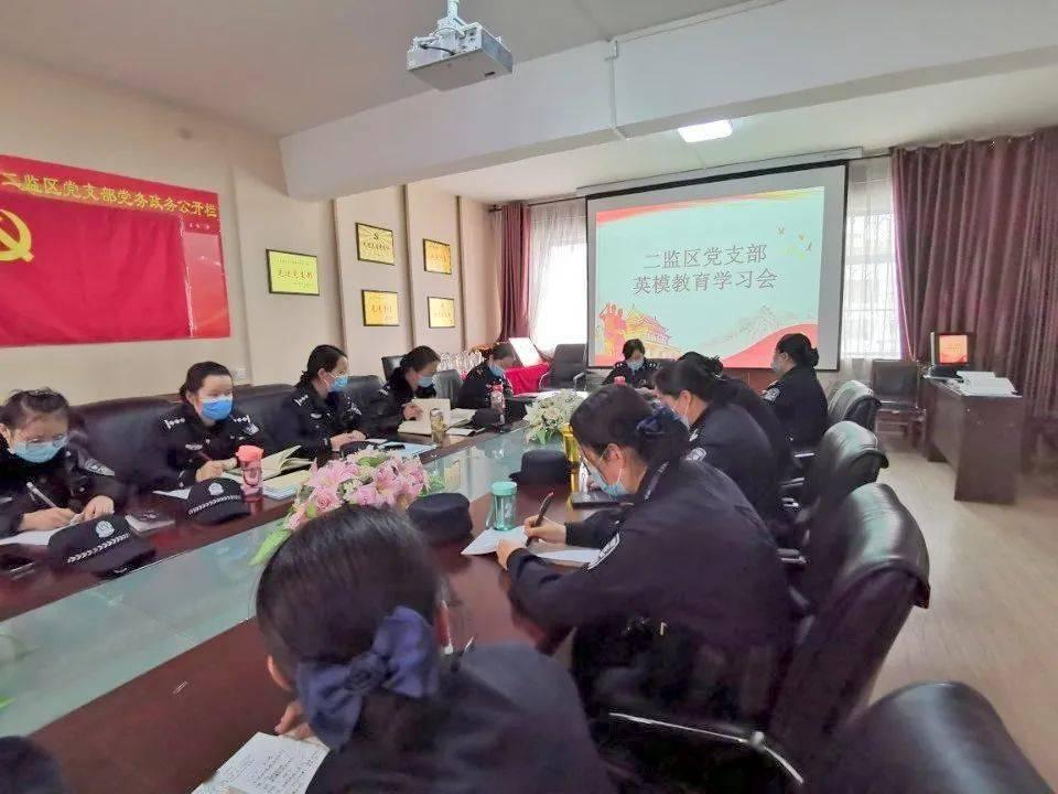 法庭之上老人状告子女,对簿公堂争吵不断,究竟发生了什么